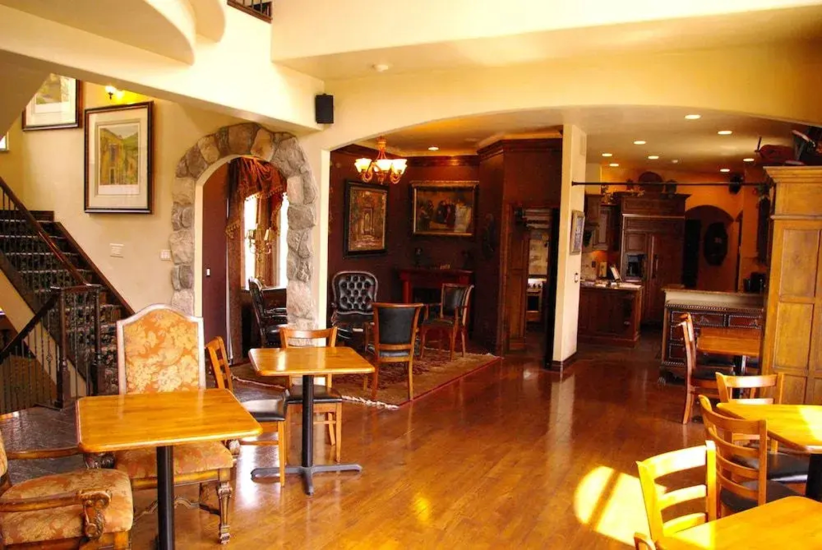 Arrowhead Manor Bed & Breakfast Inn & Event Center
