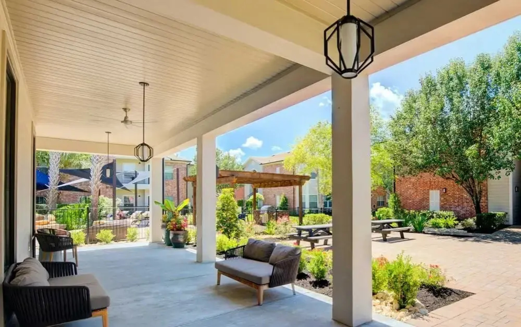 The Elvis Presley Urban Luxury Apts Austin