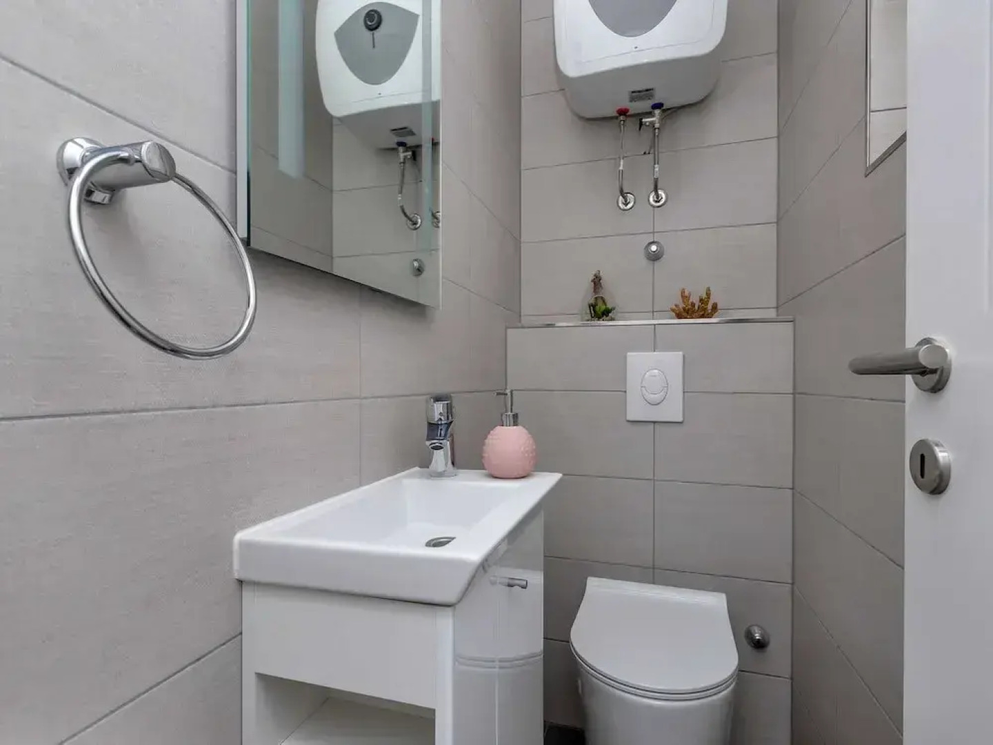 Stunning Villa in Drasnice With Private Pool