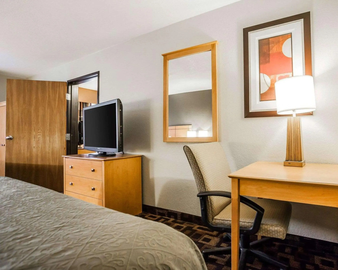 Quality Inn & Suites Des Moines Airport