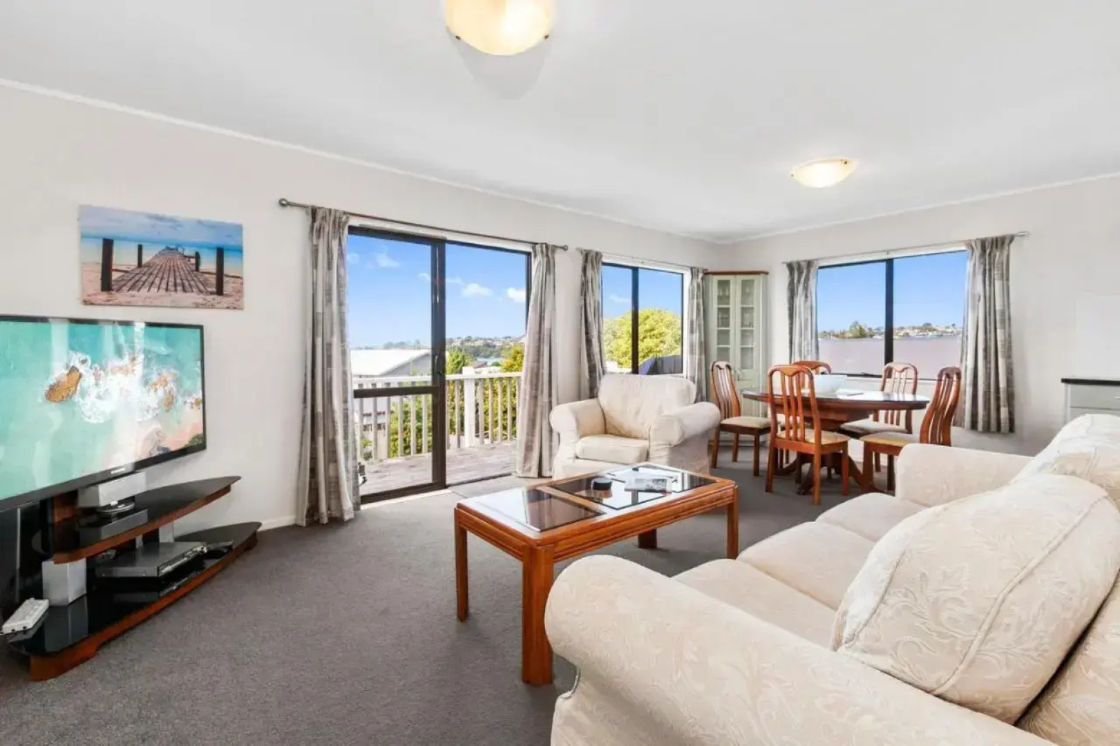 Snells Seaside Bach - Snells Beach Holiday Home