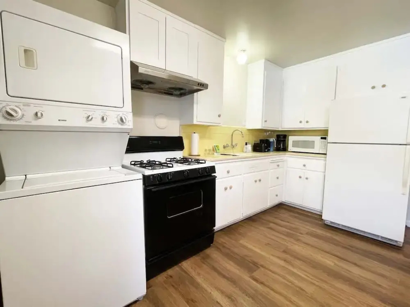 Campbell Cozy Bright 2B 1b AC Close to Downtown