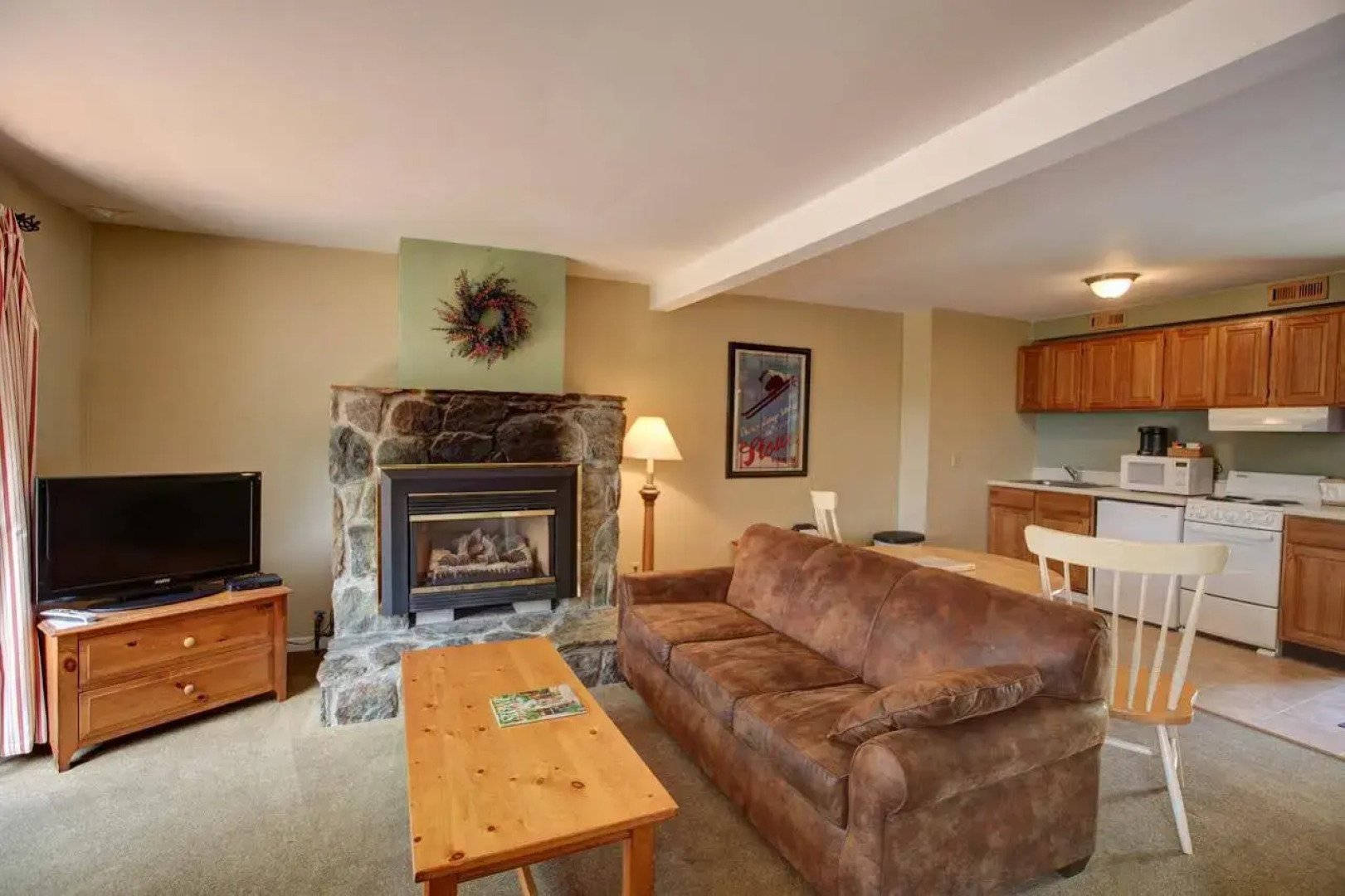 Hob Knob Inn, Bar & Lounge