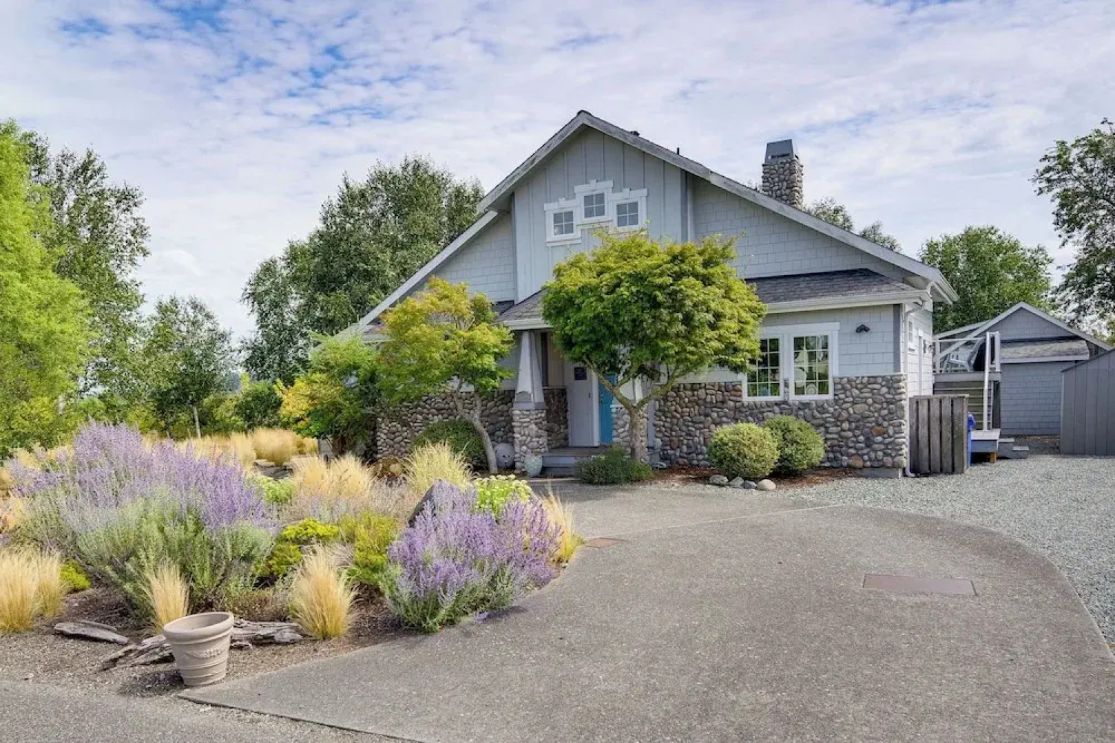 Steps to Beach: Home w/ Hot Tub in Oak Harbor!