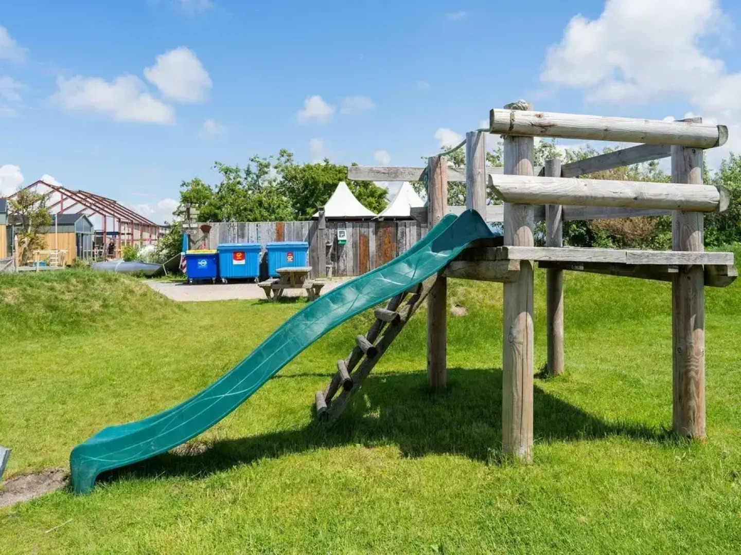 Unique, Comfortable Tent Houses on a Small Holiday Park a 5 Minute Walk From the sea