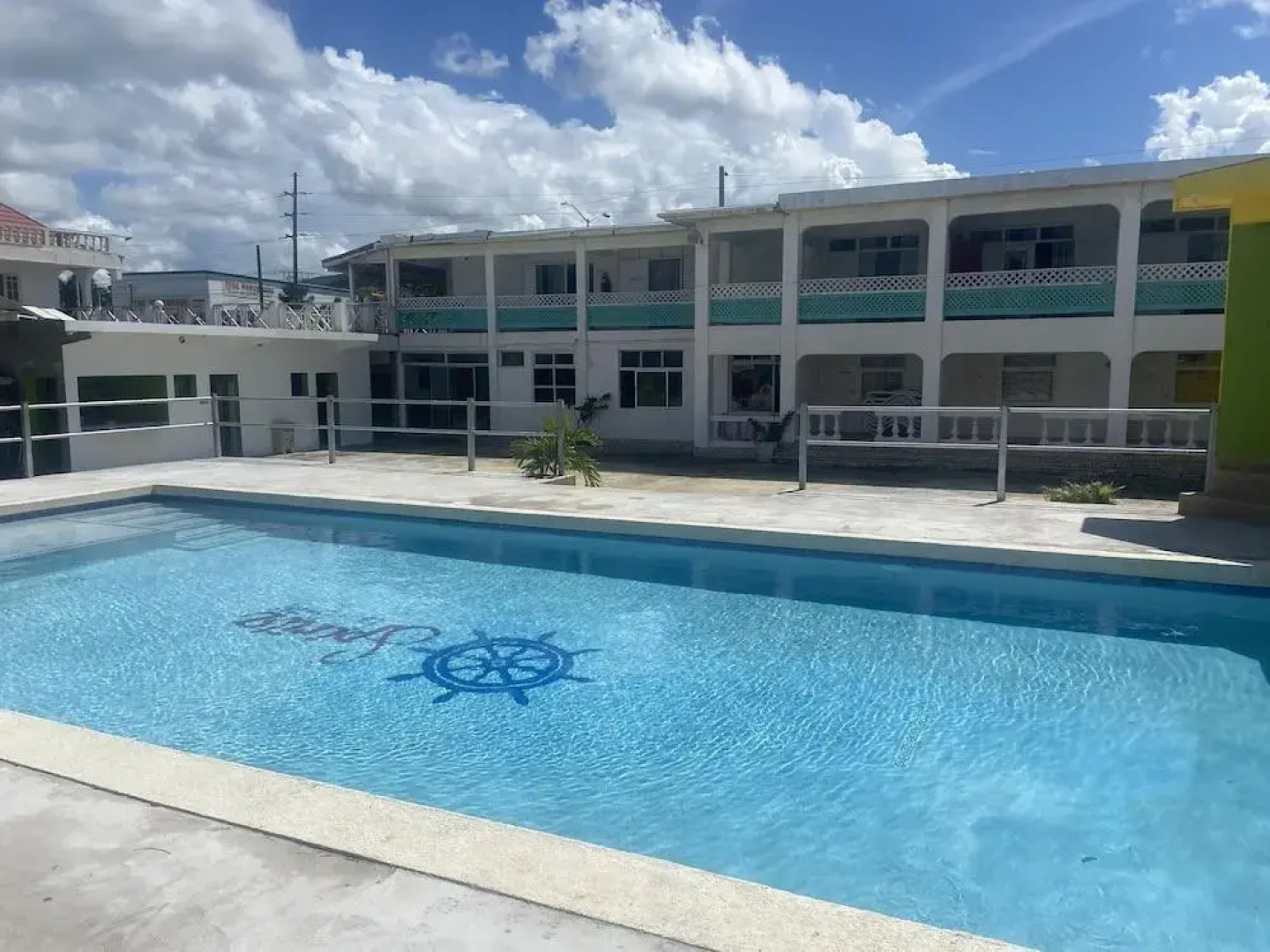 Cariblue Hotel & Scuba Resort