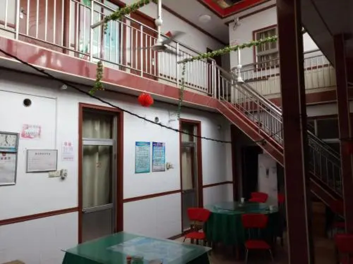 Wujiatai Fenggaoyujia Guesthouse