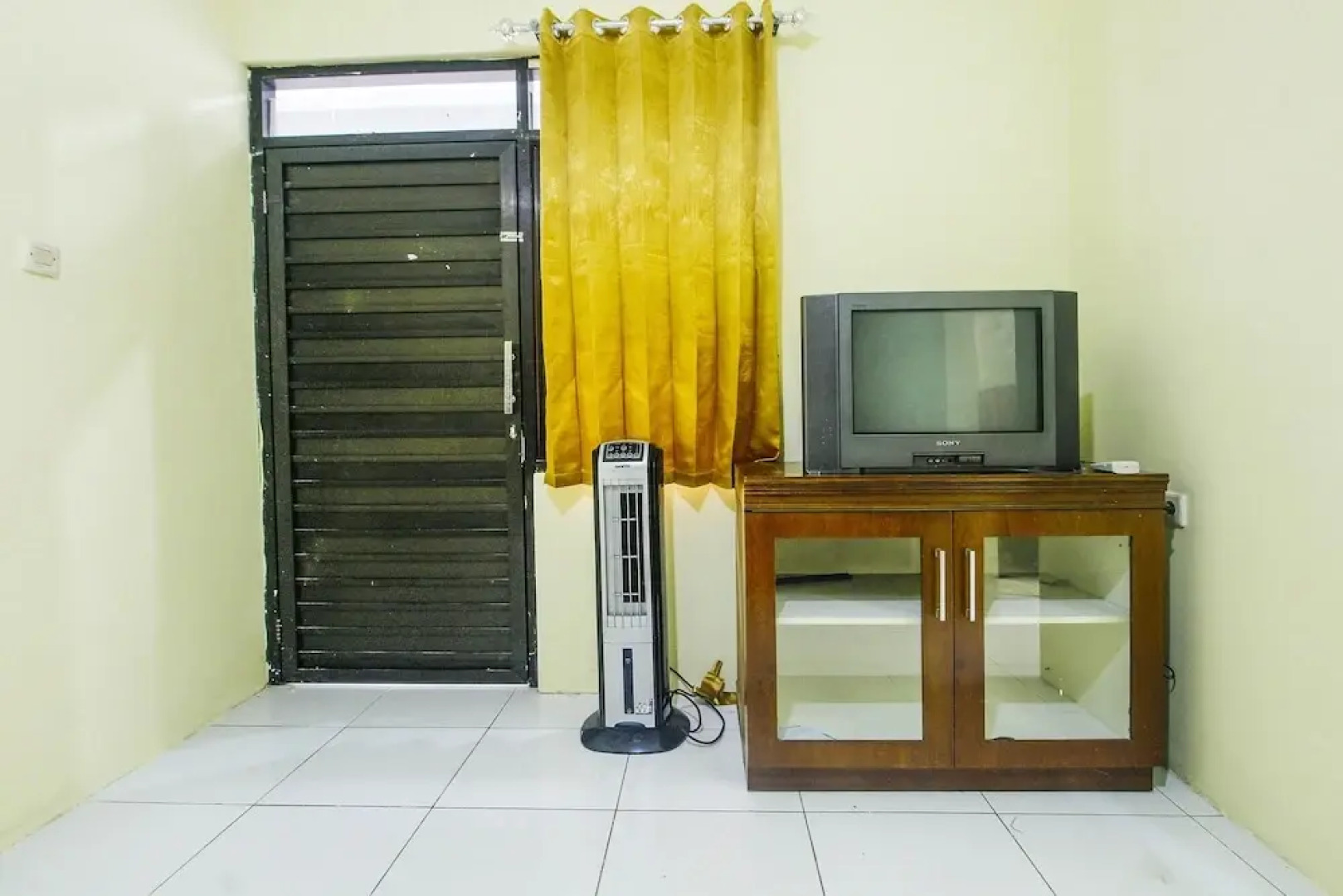 OYO Life 91606 Nadin Guest House Syariah