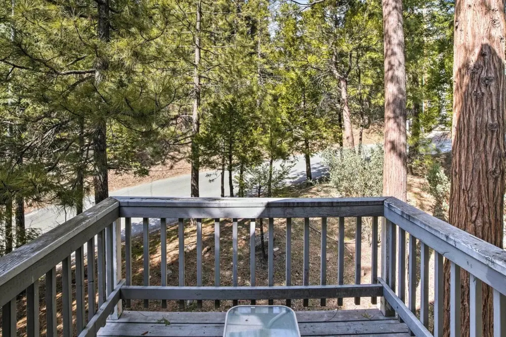 Cozy Cabin ~ 3 Mi to Lake Arrowhead Village