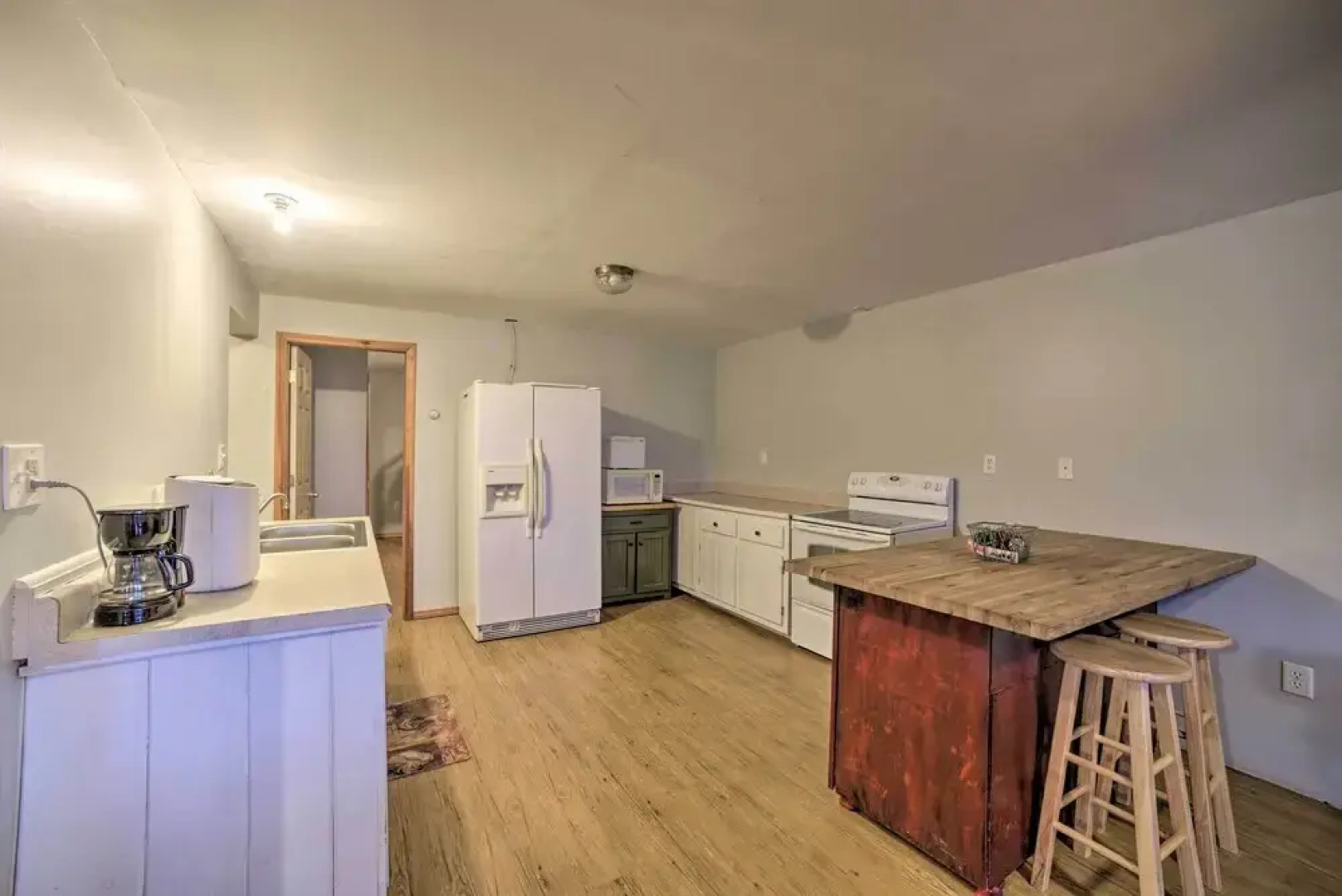 Charming New York Chalet w/ Hot Tub & Game Room!