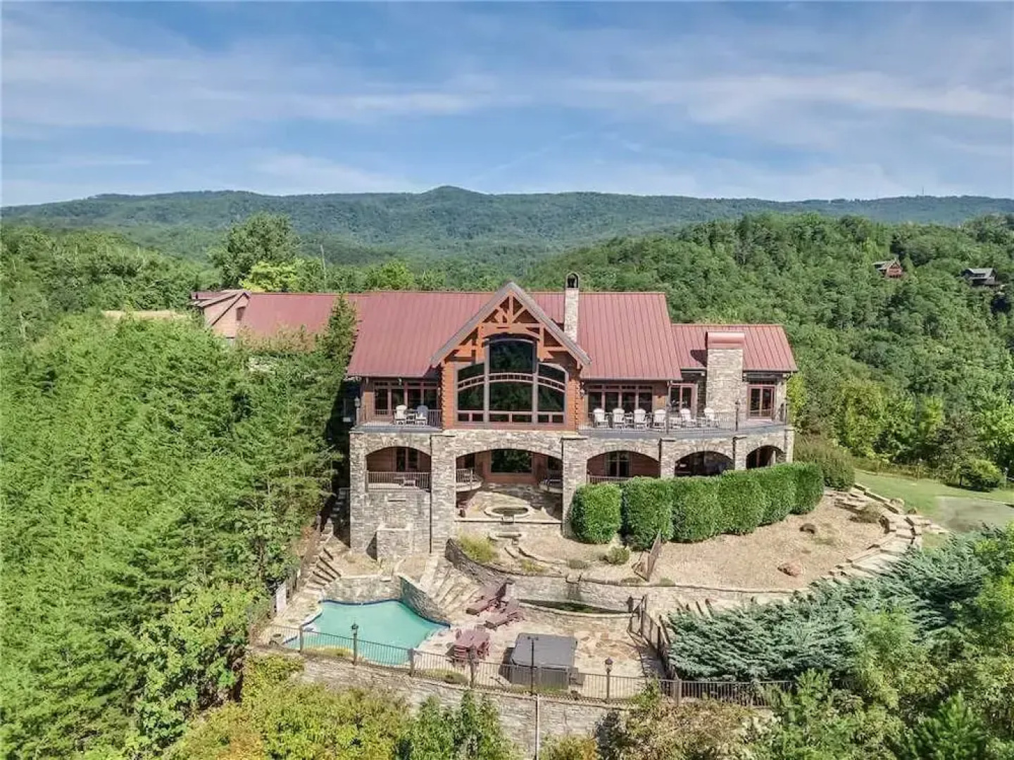 Journeys End - Five Bedroom Cabin