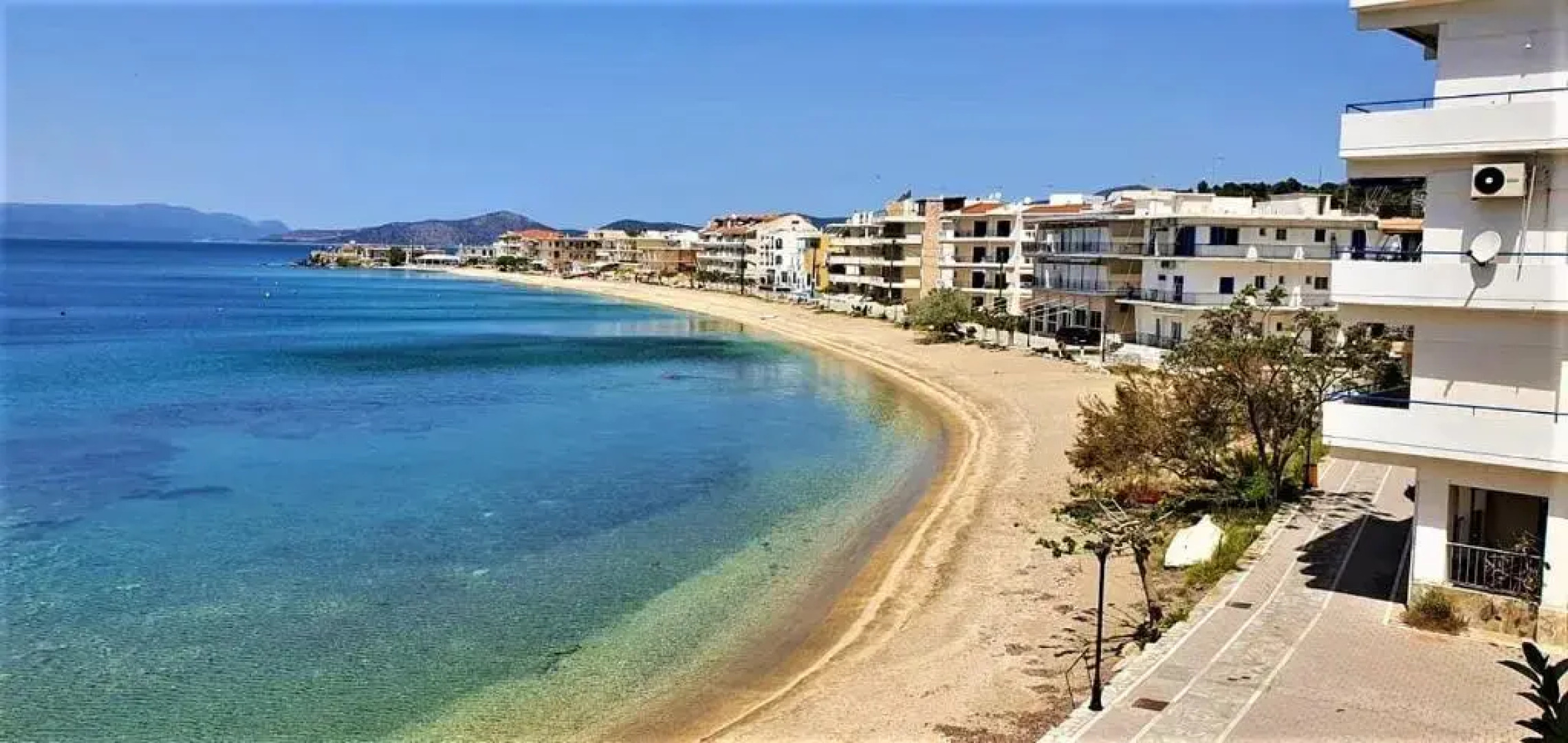 Nea Styra seafront apartment with stunning view