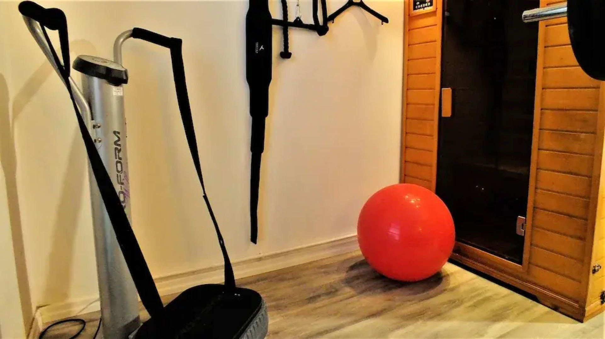 Villa With 2 Bedrooms in Castelplanio, With Wonderful Mountain View, Private Pool, Enclosed Garden