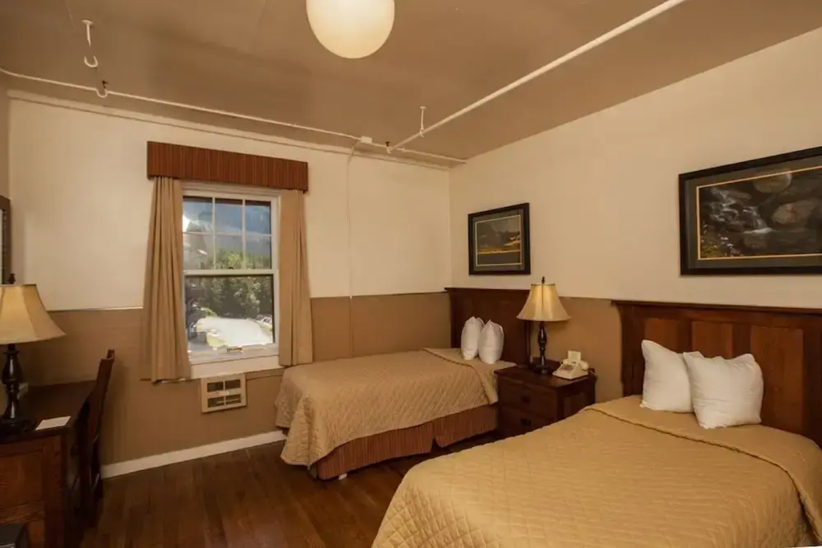 Many Glacier Hotel - Inside the Park