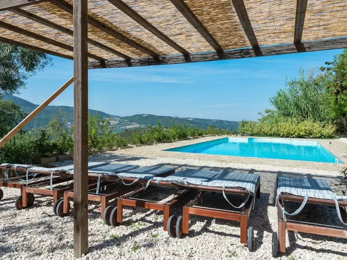 Belvilla by OYO Villa Carina