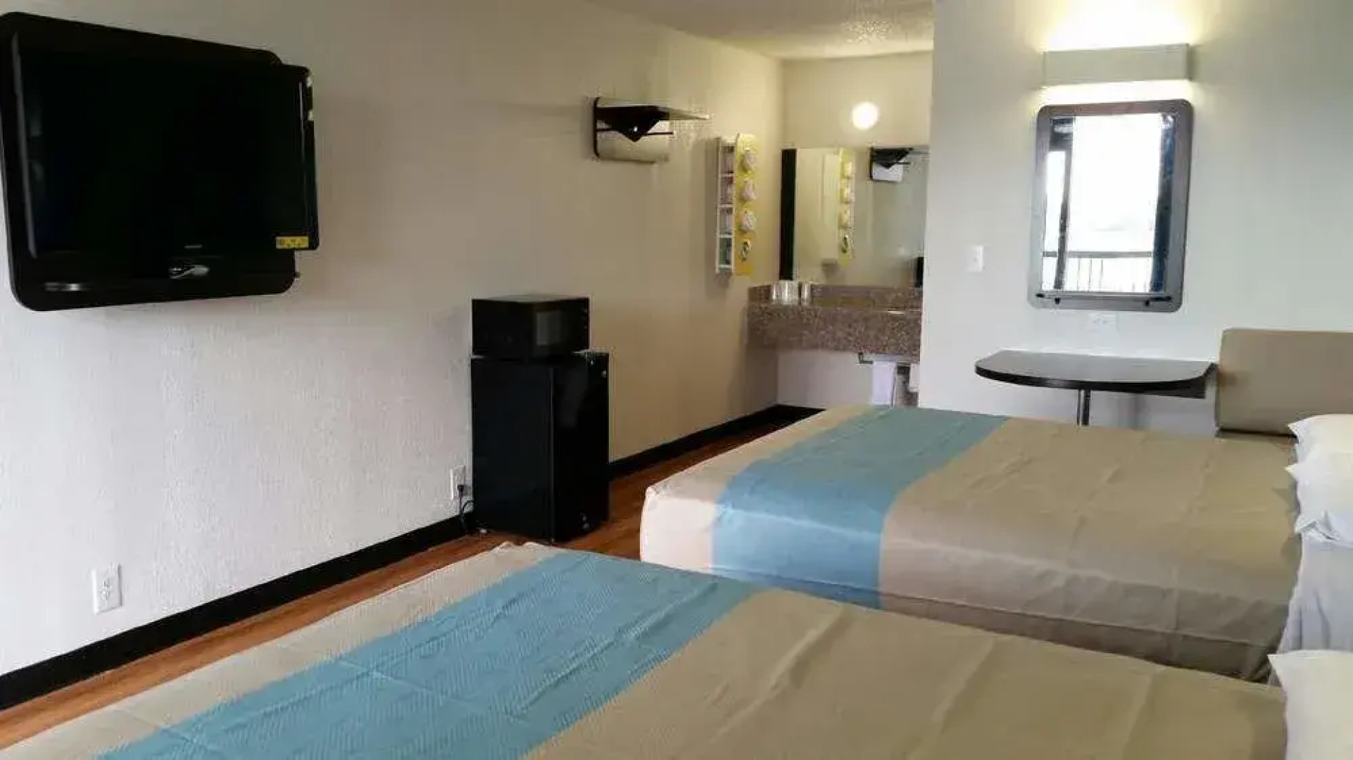 Sky Palace Inn & Suites by Jasper Beeville