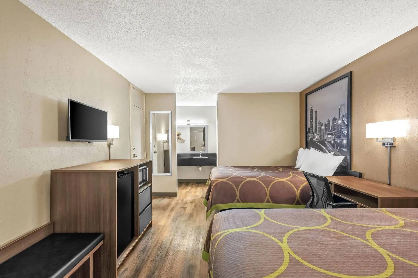 Super 8 by Wyndham Commerce