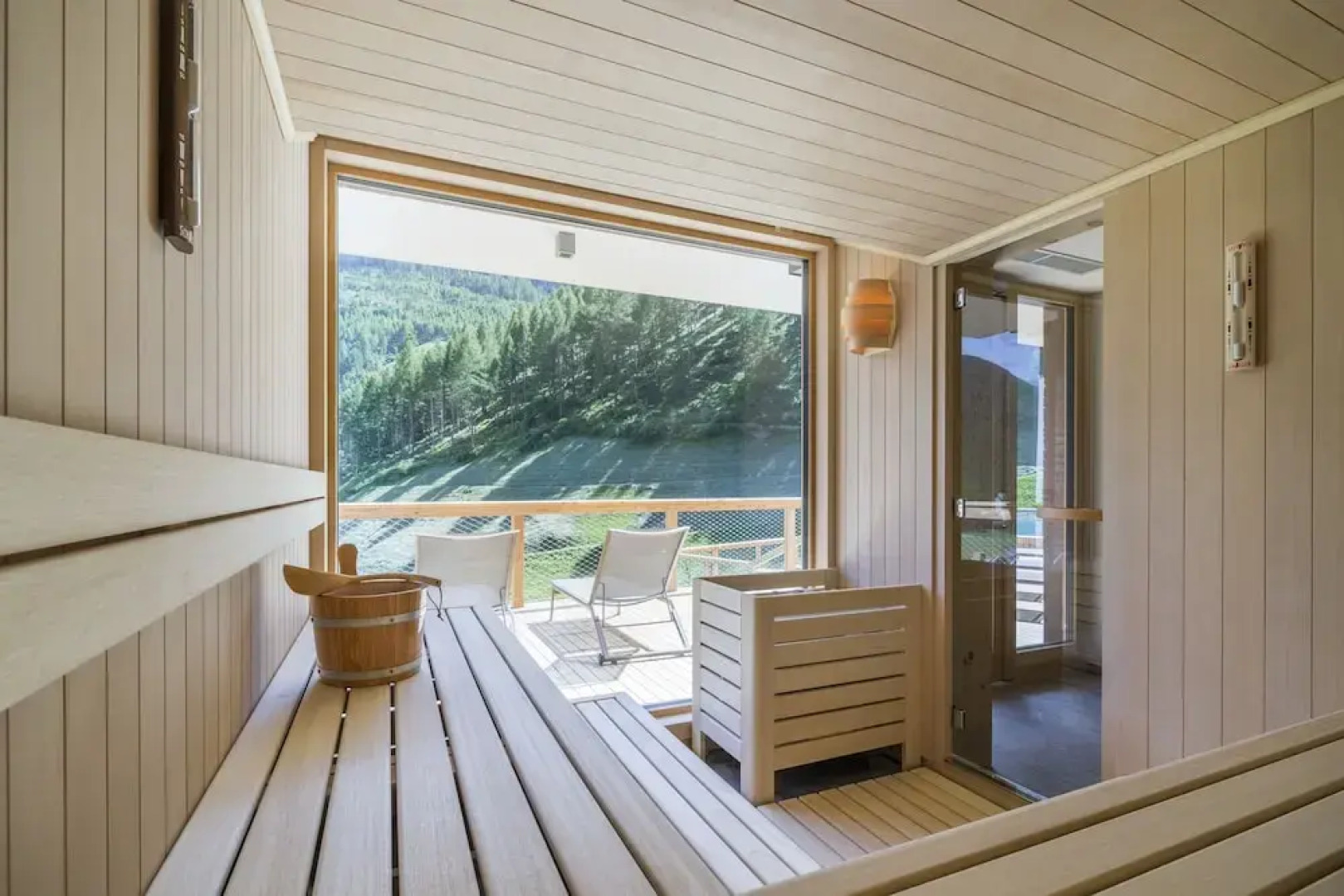 Tonzhaus Hotel & Restaurant