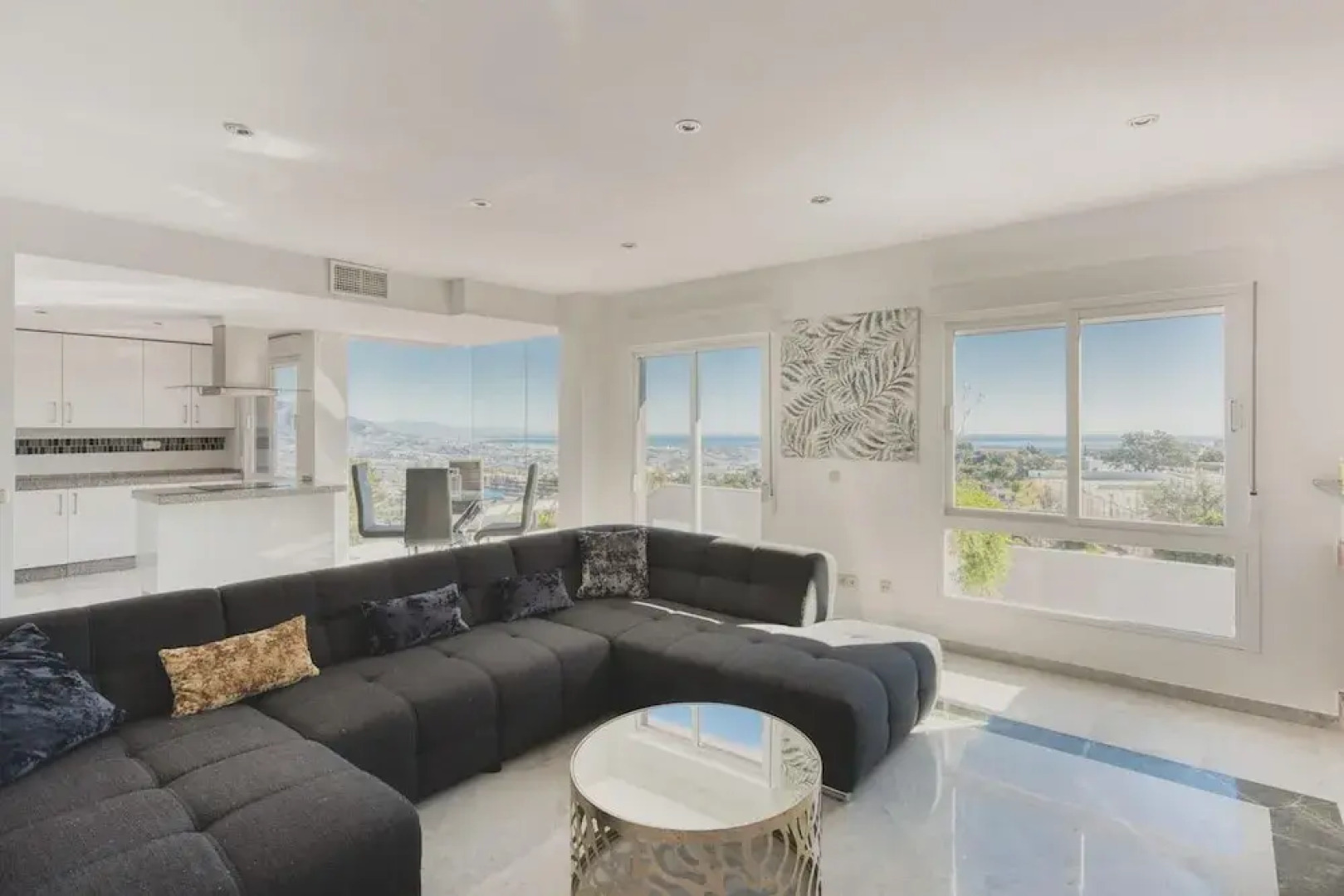 House with 3 Bedrooms in Ojén, with Wonderful Sea View, Pool Access, Furnished Terrace - 7 Km From the Beach