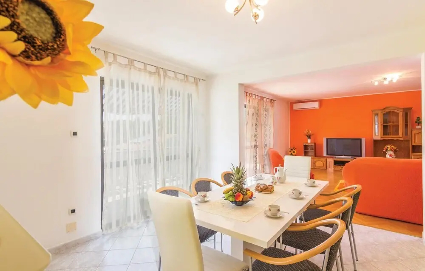 Awesome Home in Sumber With Sauna, Wifi and 7 Bedrooms