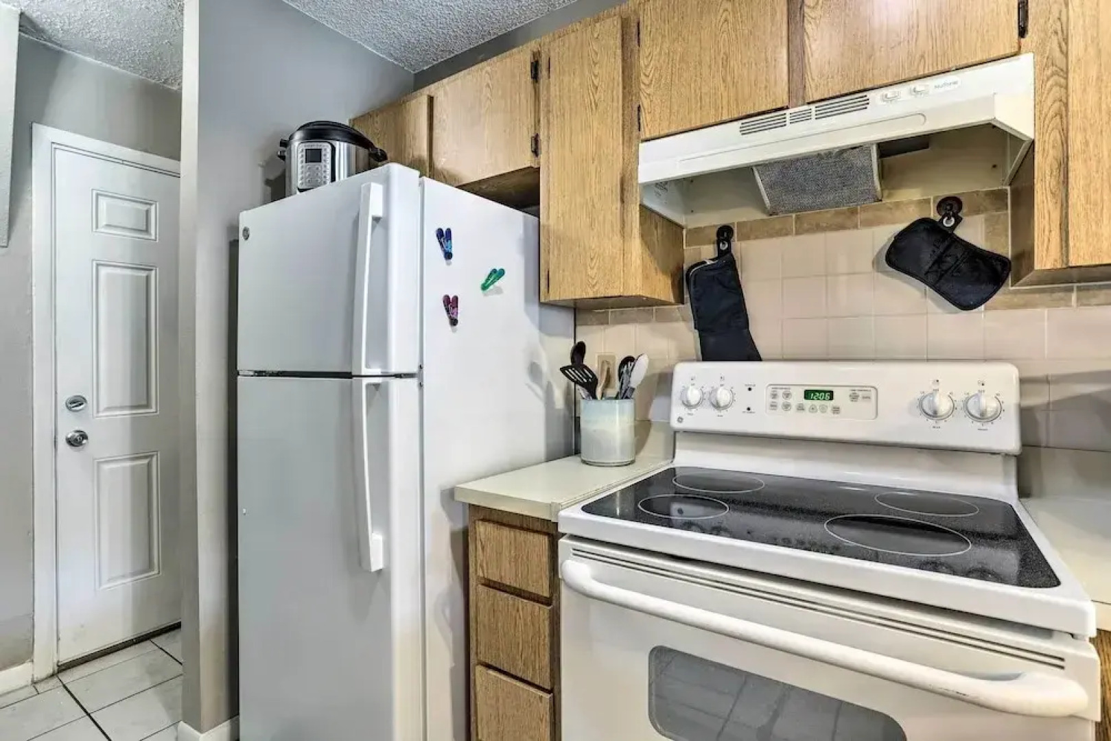 Seminole Townhome: Easy Access to Beaches!