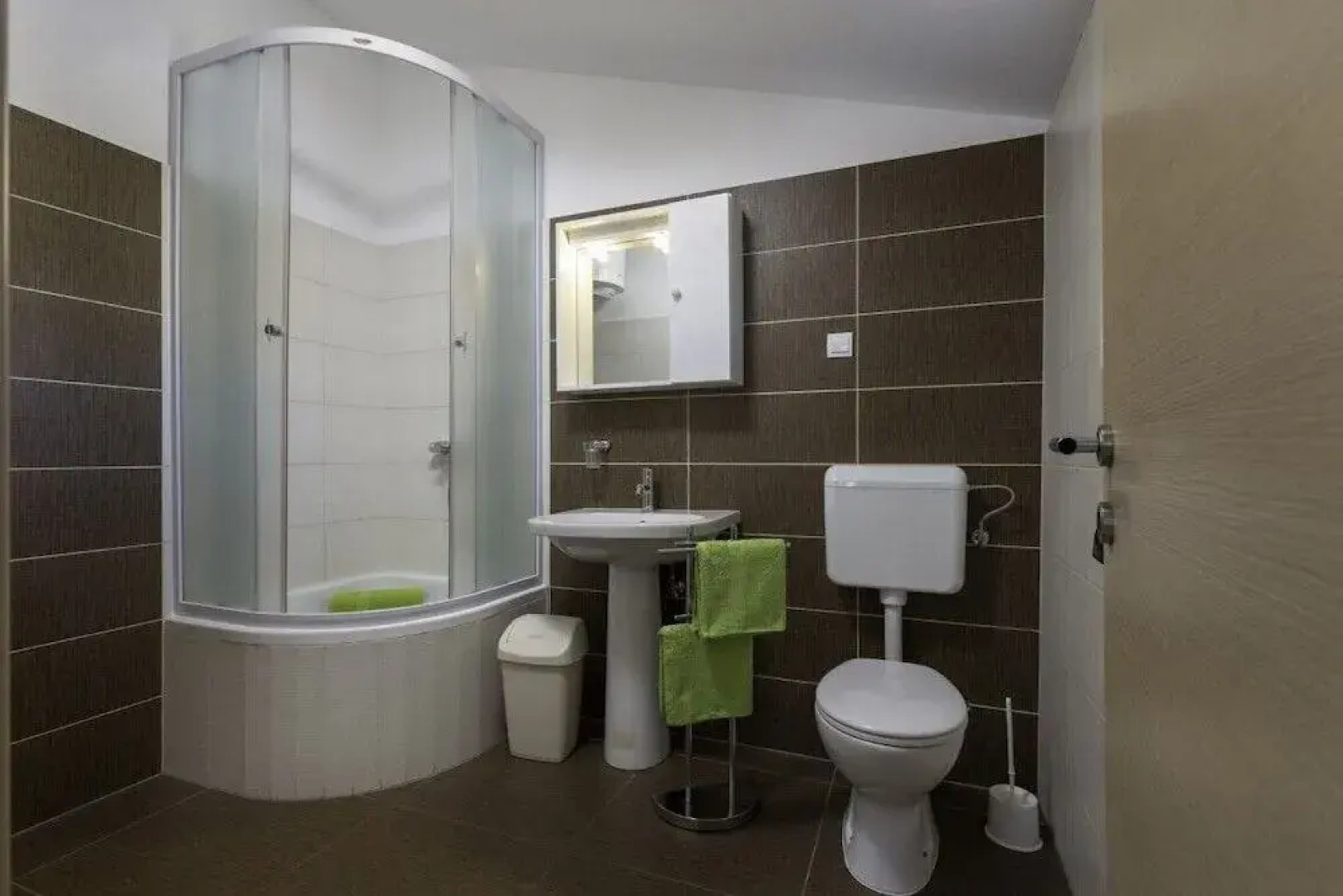 Comfort apartments with pool in Medulin