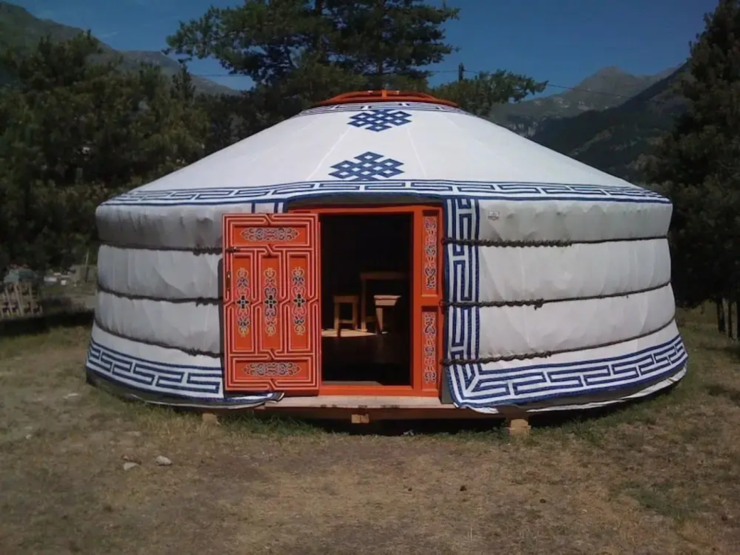 Yourtes de Montagnes Insolites