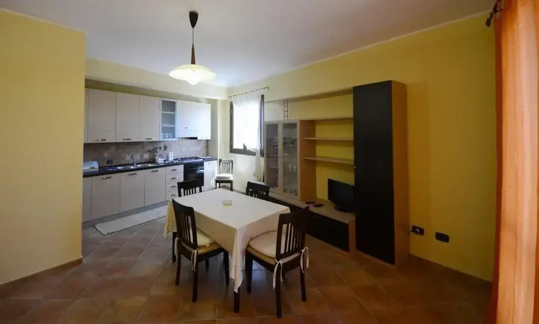 Labour Building Commercial Hotel