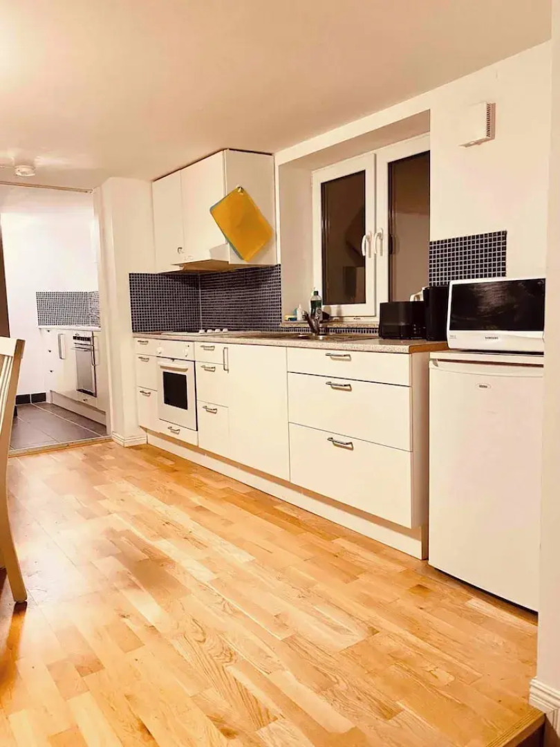 Bjurvik's Villa - Flat 1 - Business Customers Only