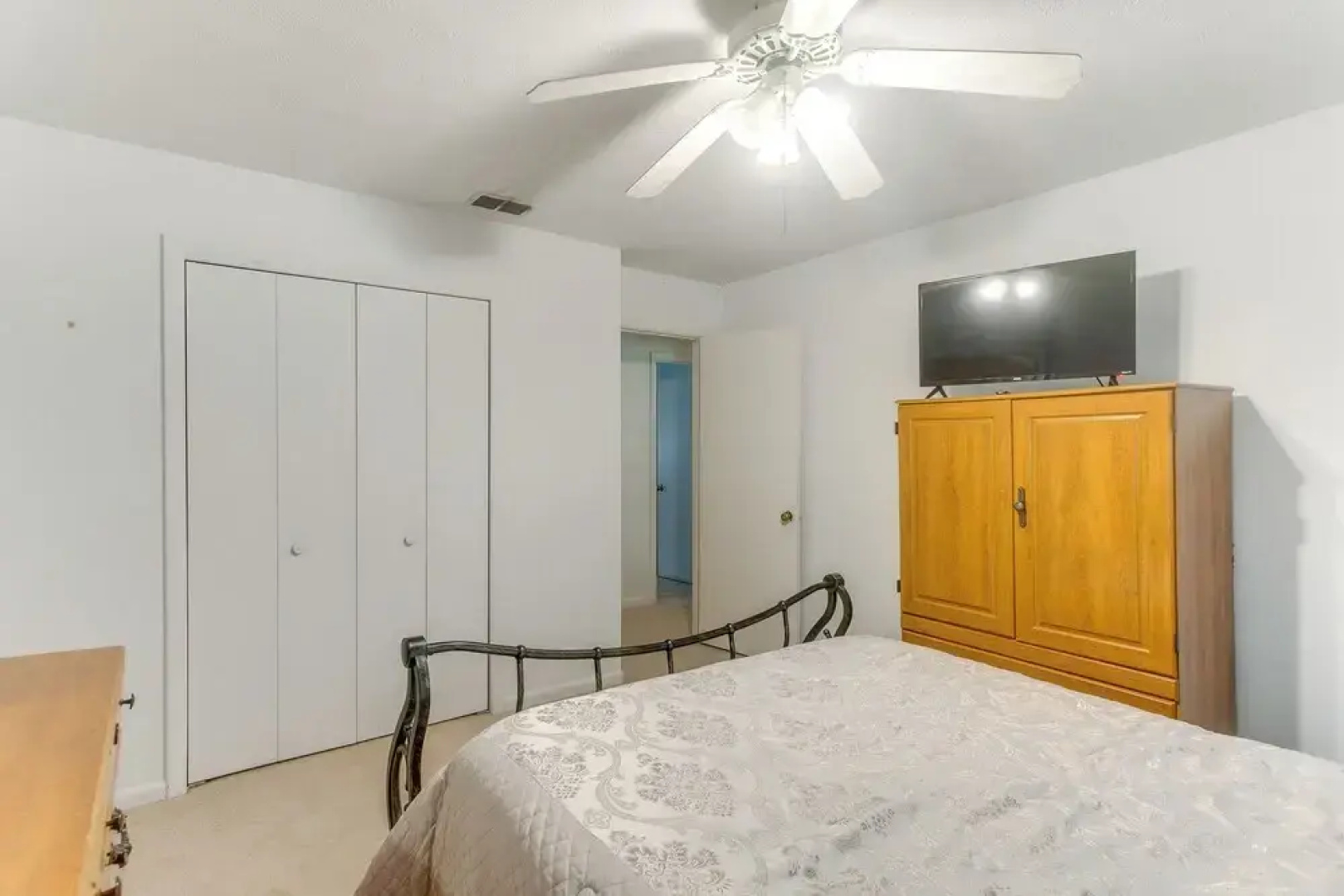 Cozy Waycross House w/ Yard & Screened Patio!