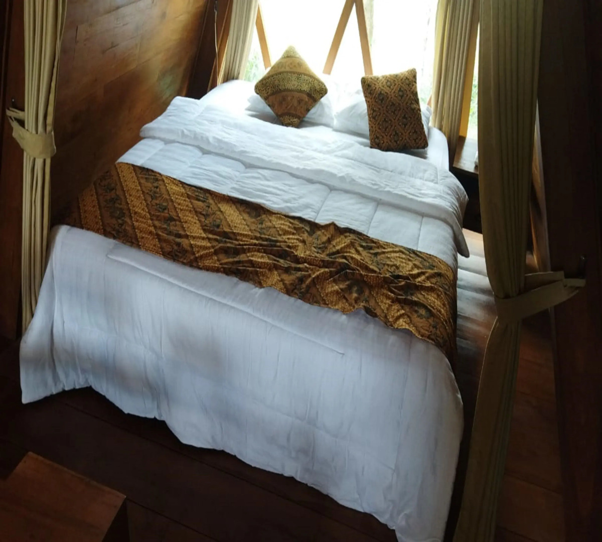 Borobudur Balkondes Saka Pitu