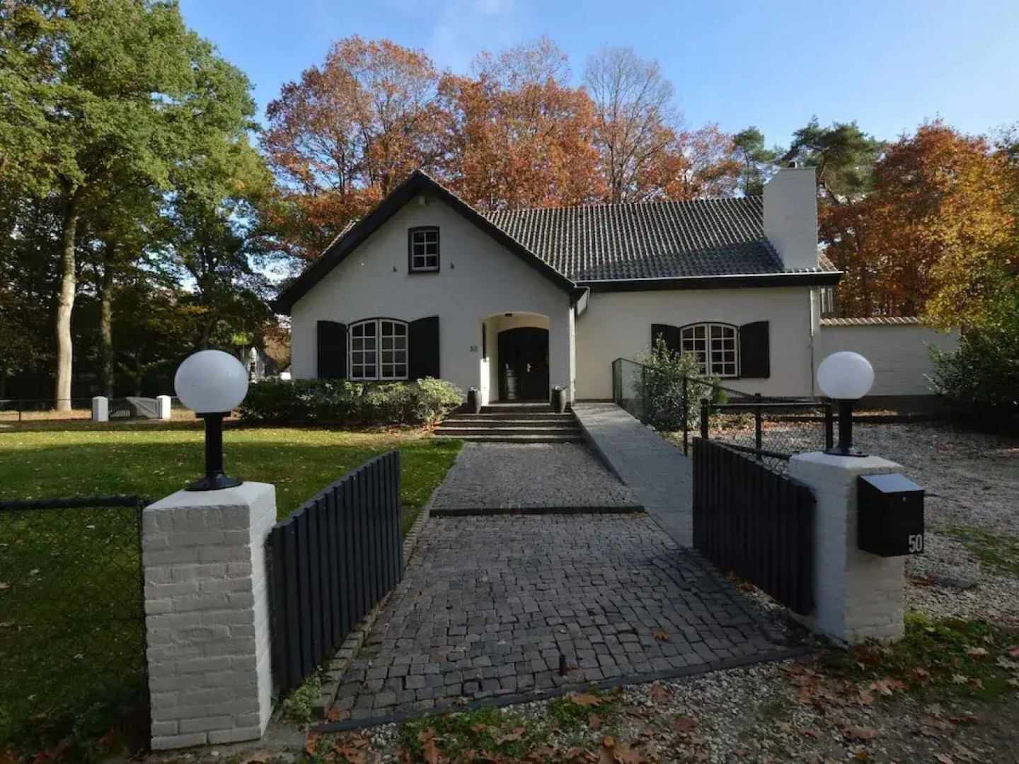 Spacious Villa Near Arcen in a Wooded Area