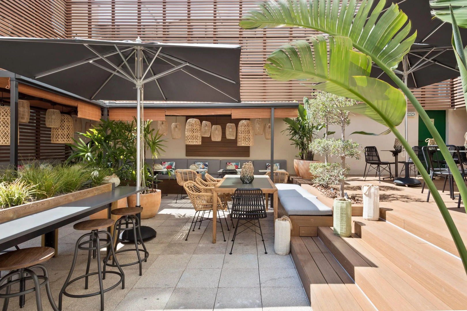 Отель INNSiDE by Melia Barcelona Apolo