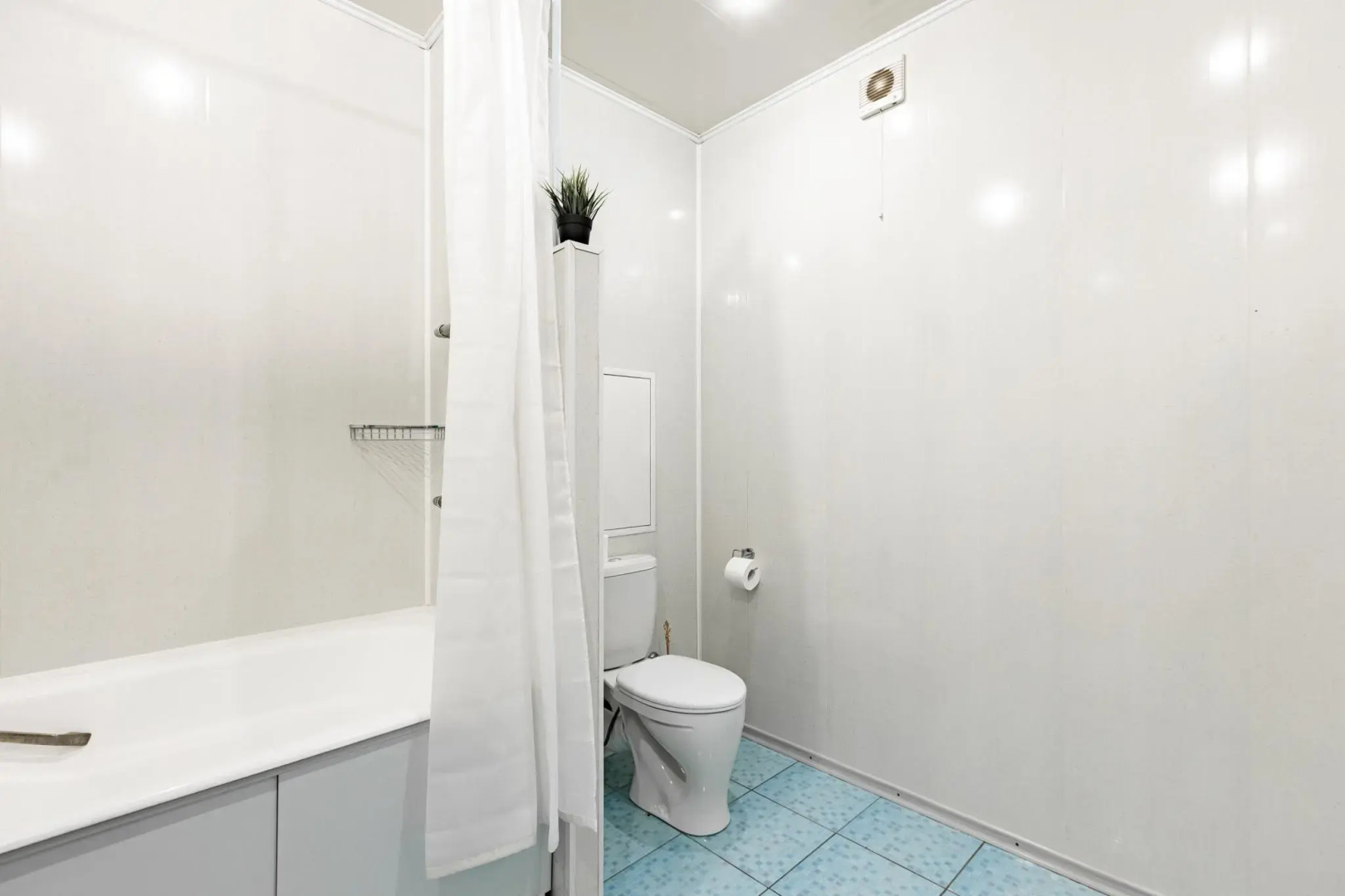 Tolstoy Apart Лейтейзена 9