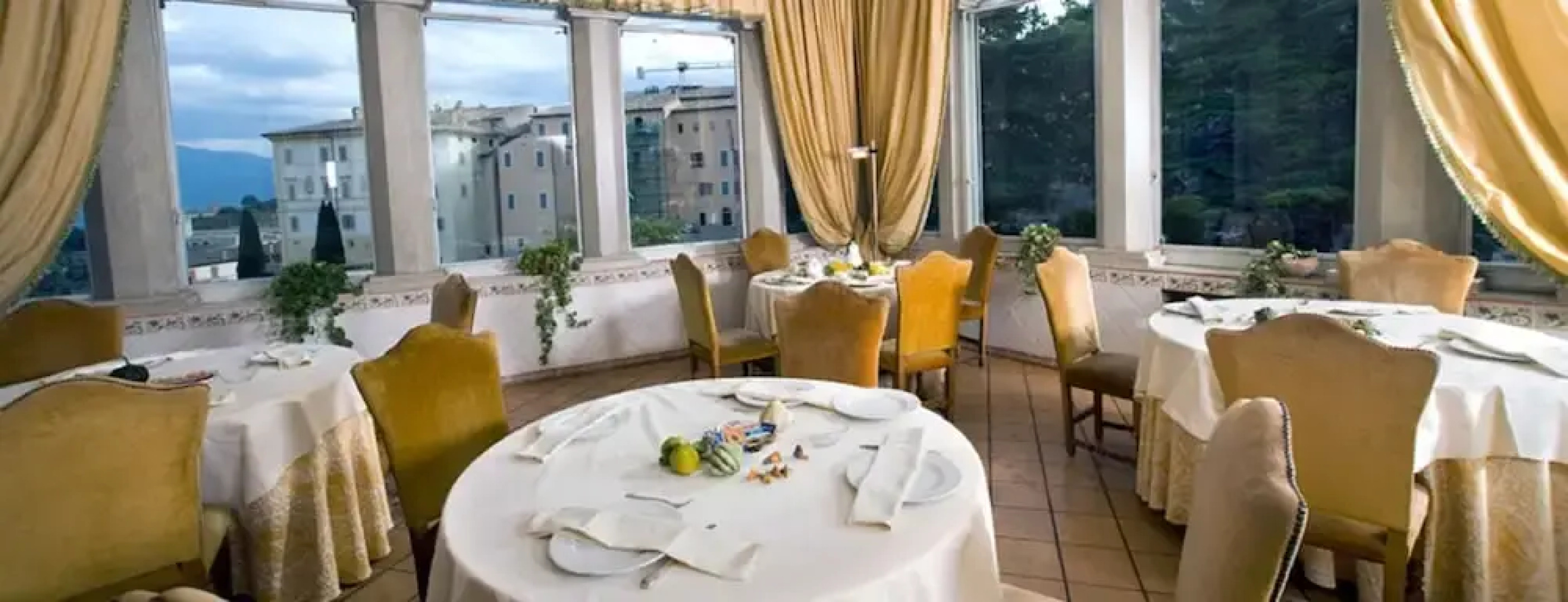 Palazzo Dragoni Residenza d'Epoca