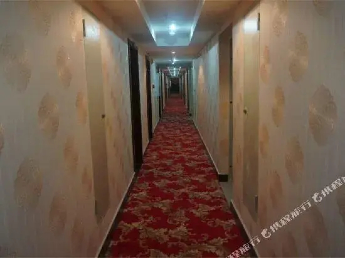 Xishuangbanna Shibao Business Hotel