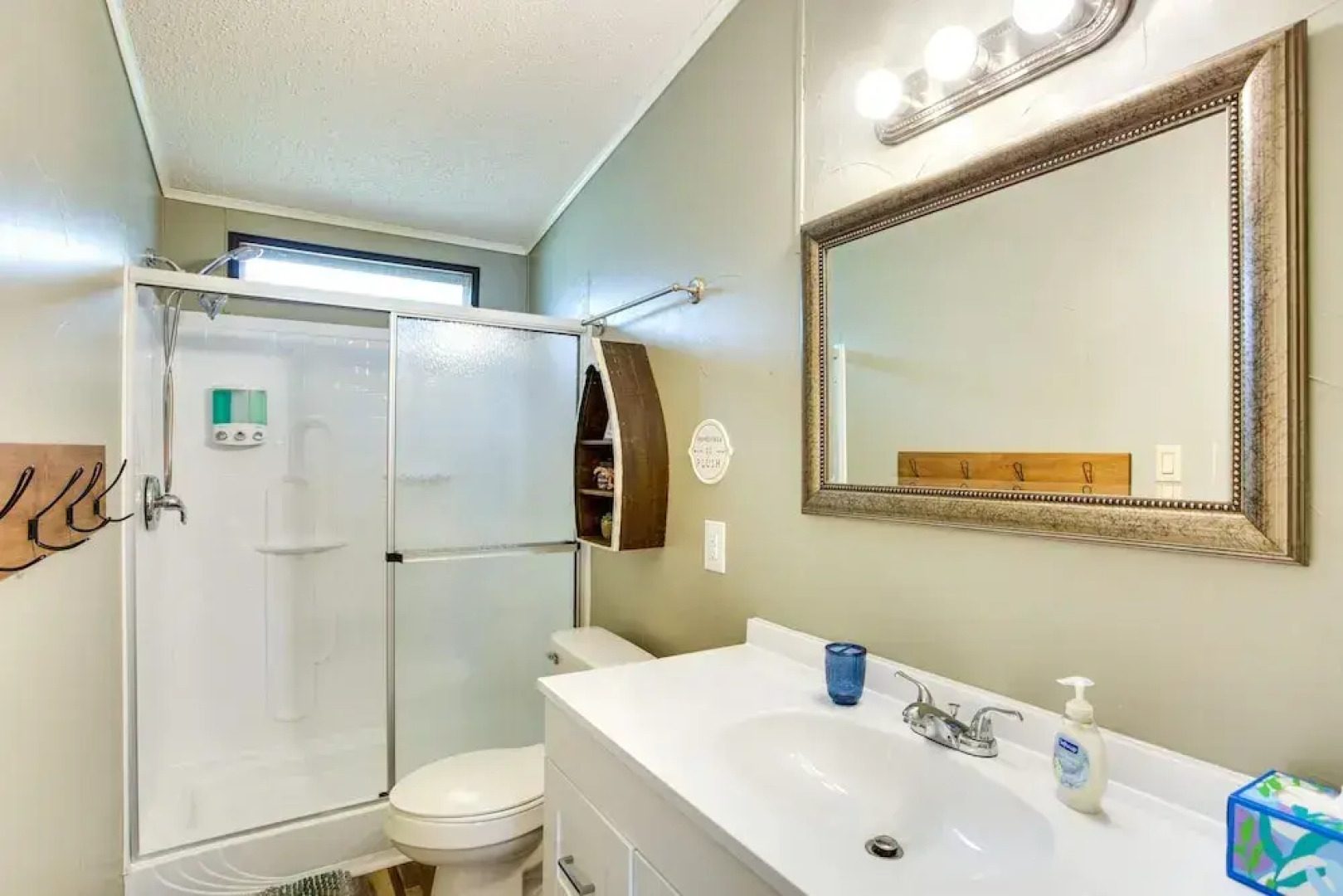 Hot Tub & Dock: Lakefront Mabank Home