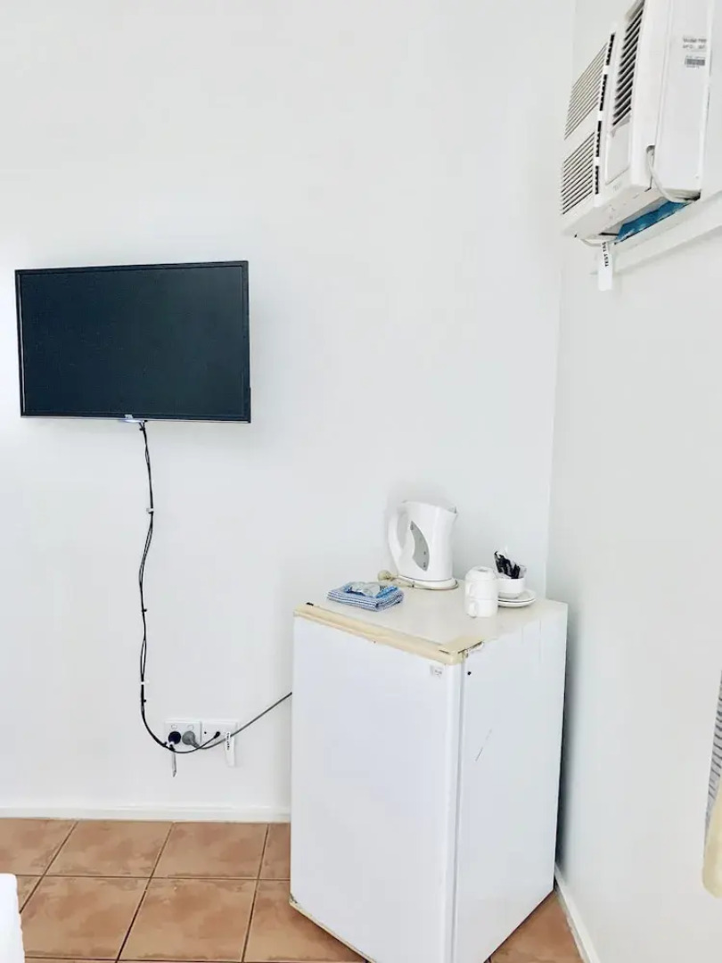 Roey Backpackers & Party Bar