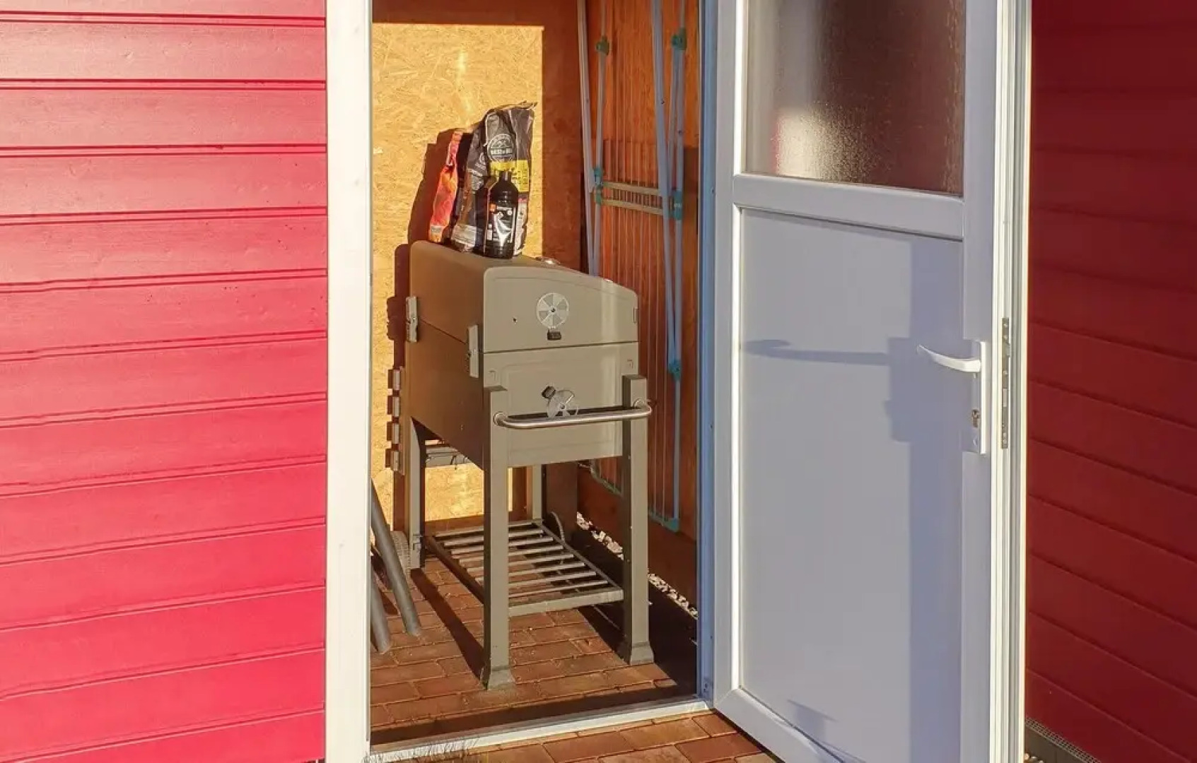 Awesome Home in Zerpenschleuse With 2 Bedrooms