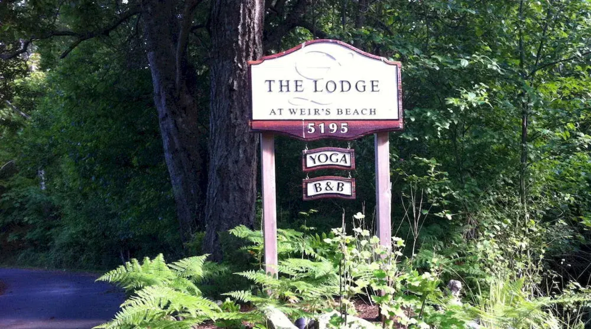 The Lodge at Weir's Beach