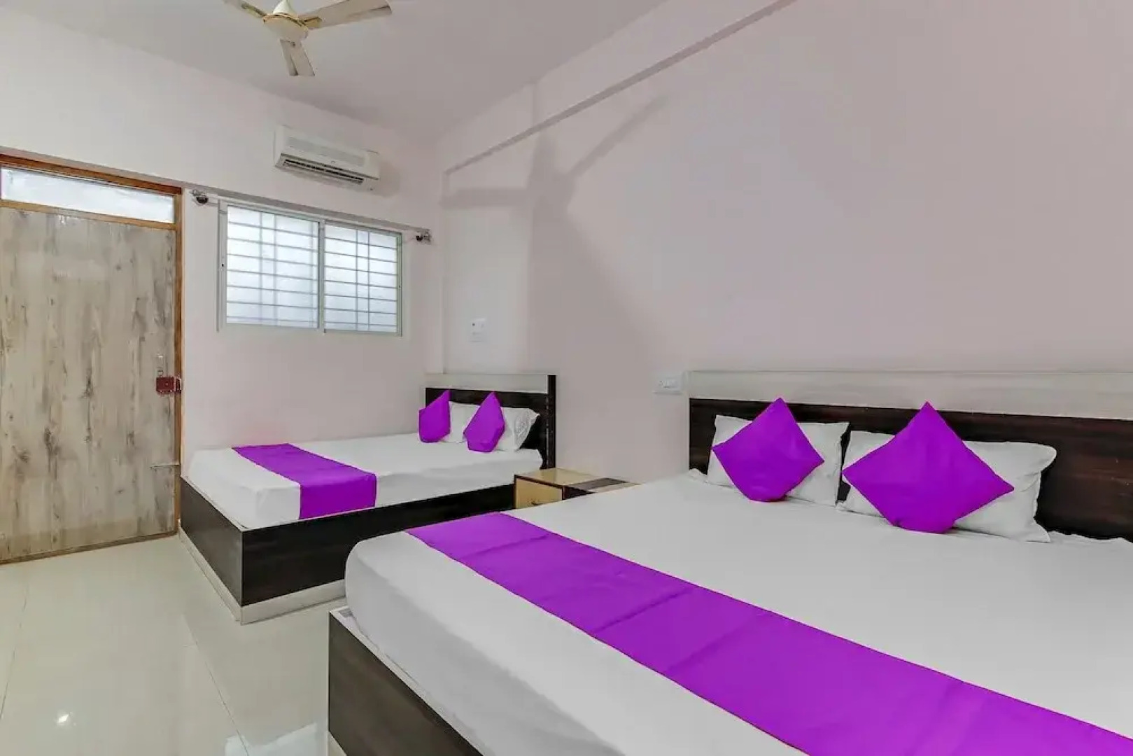 SPOT ON 45666 Pavan Residency