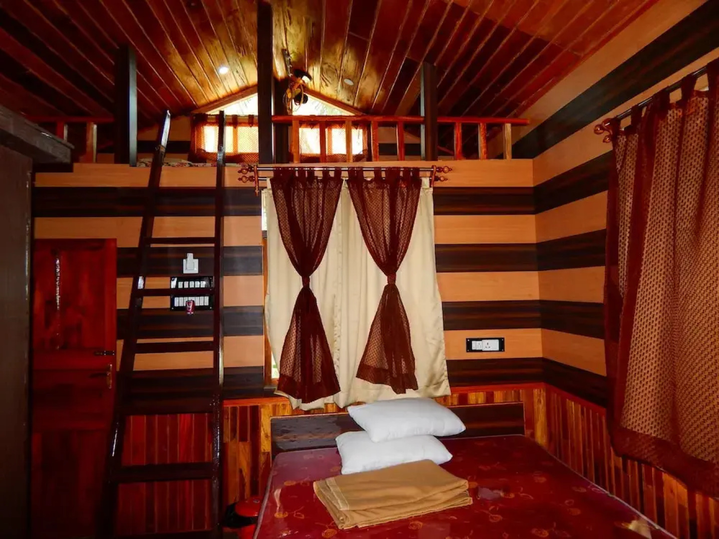 Samriddhi Banquet Garden & Resorts