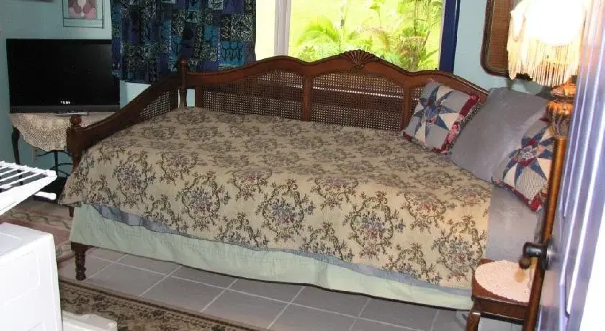 Plumeria Hill Bed & Breakfast