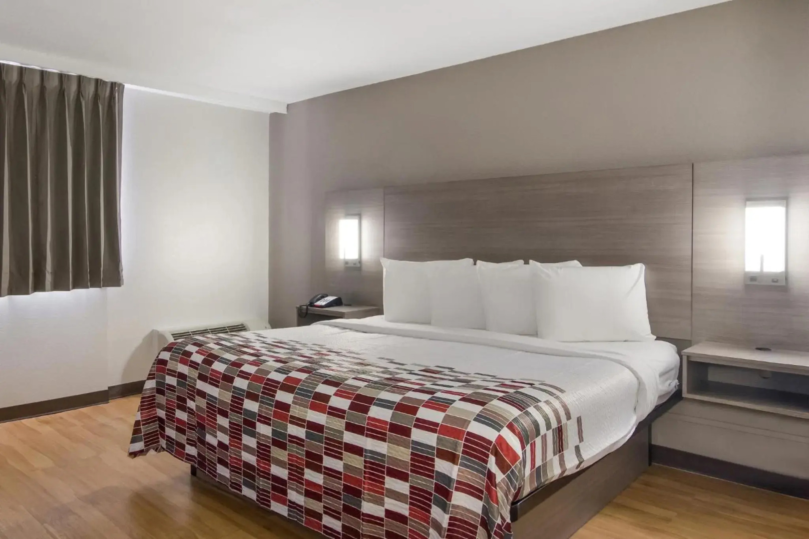 Red Roof Inn & Suites Brunswick I-95