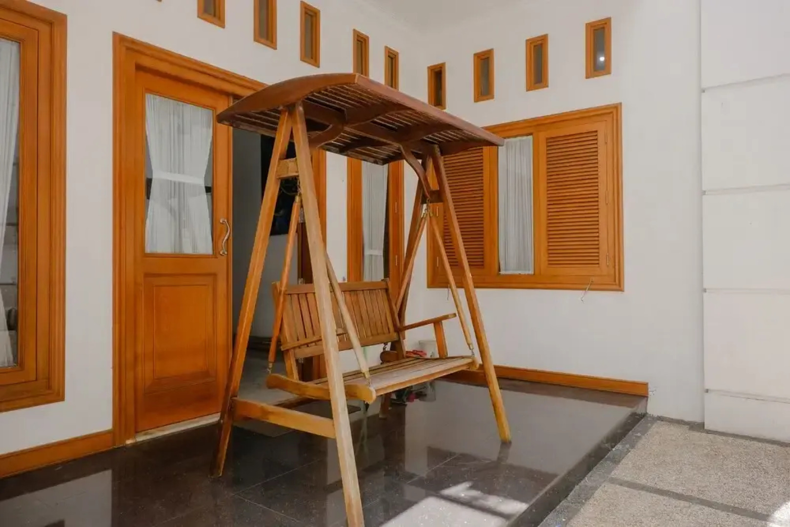 OYO 2295 Daffi Family Residence