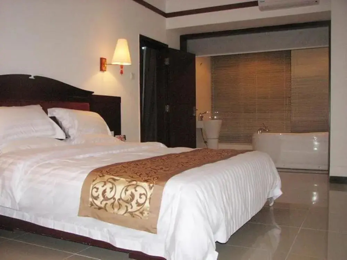 0898 Hot Spring Hotel Haikou