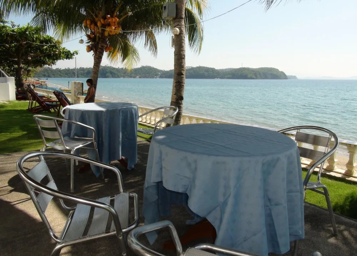 Squares Beachfront Apartments