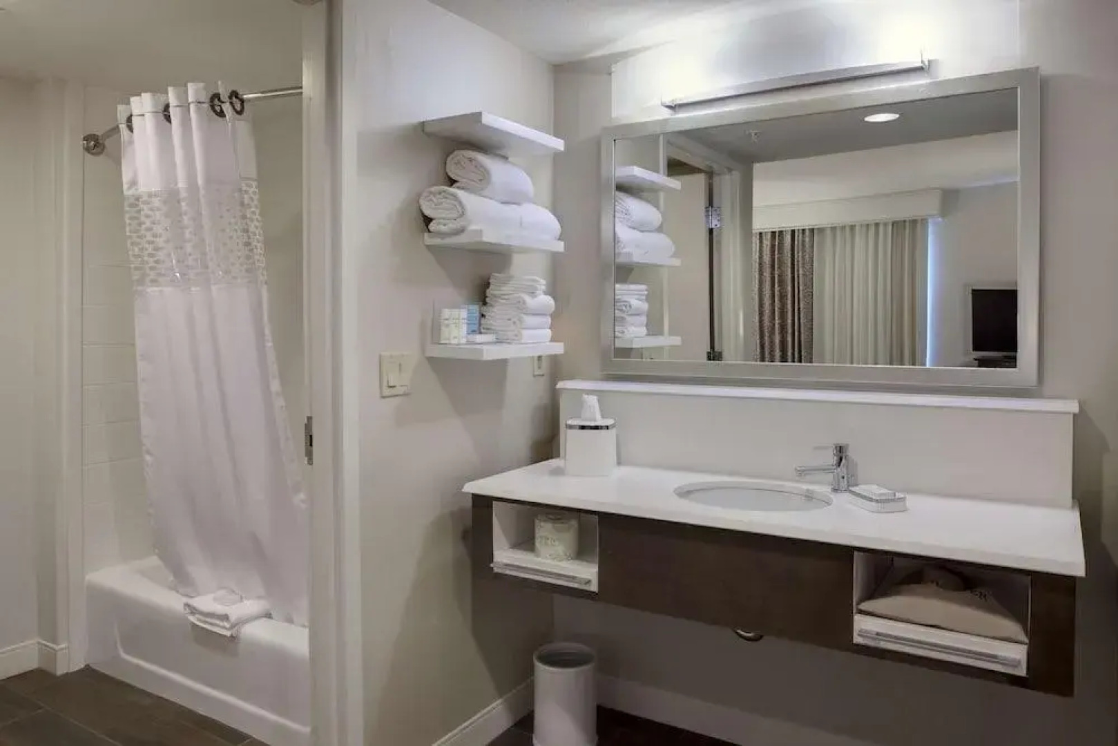 Hampton Inn & Suites Blythe, CA