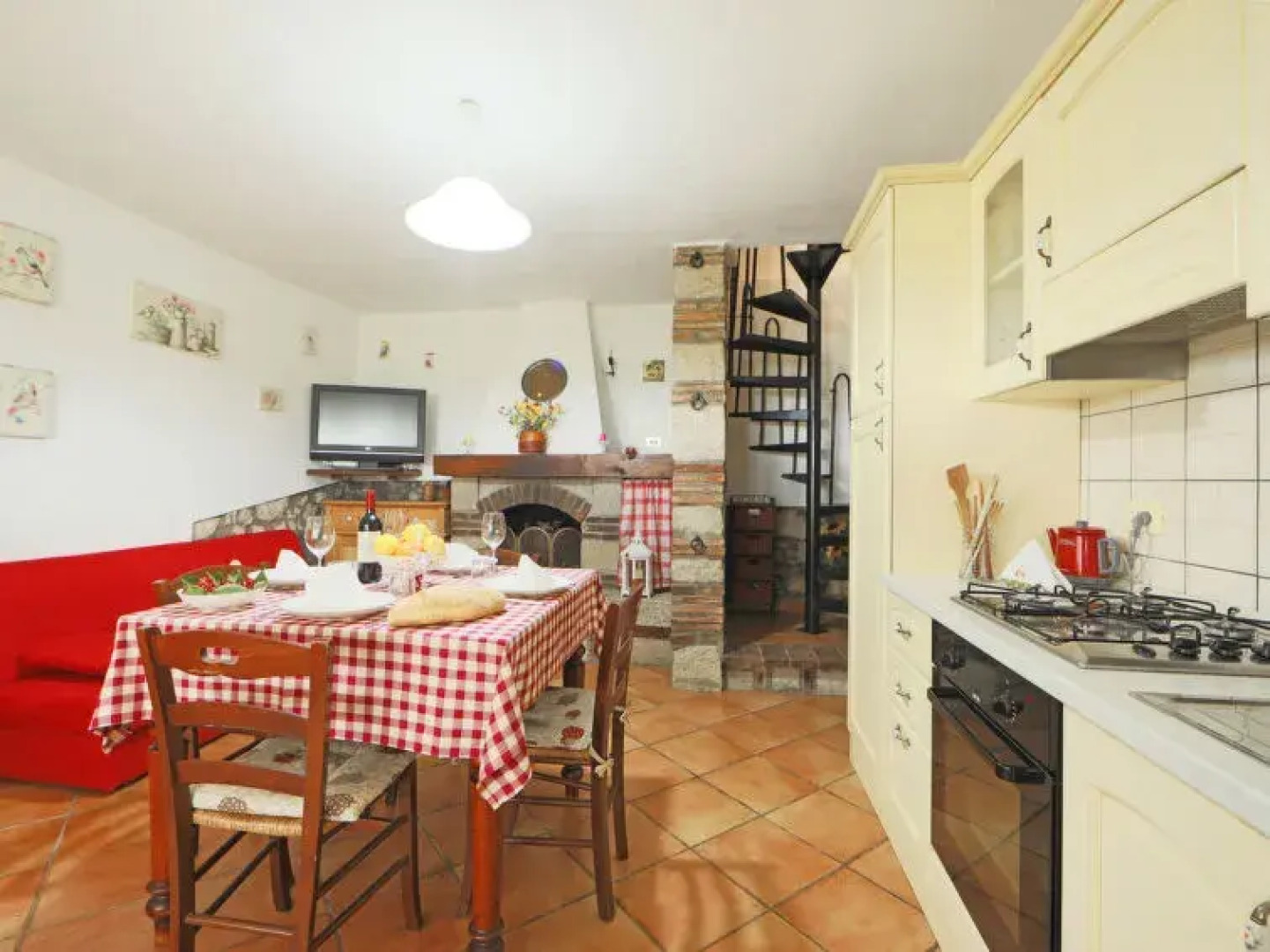 Locazione Turistica Montecalvo