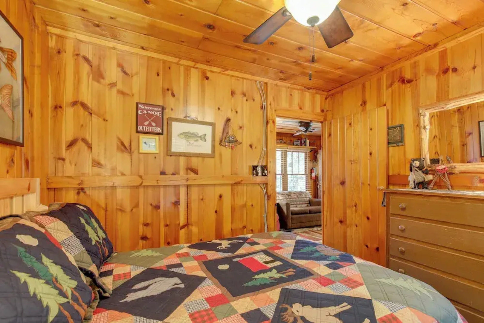 Quaint & Cozy Lake Cabin w/ Dock & Beach Access!